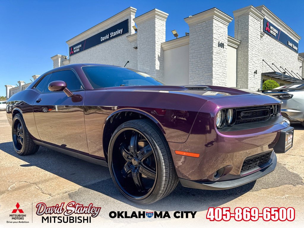 Used 2022 Dodge Challenger SXT w/ Blacktop Package