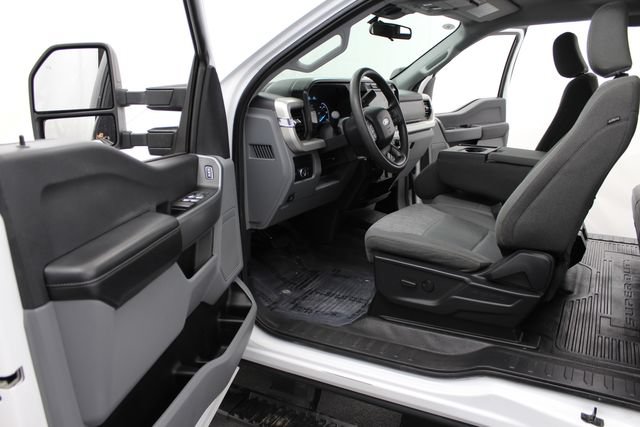 Used 2024 Ford F250 XLT w/ Snow Plow Prep Package AWD/4WD image 20