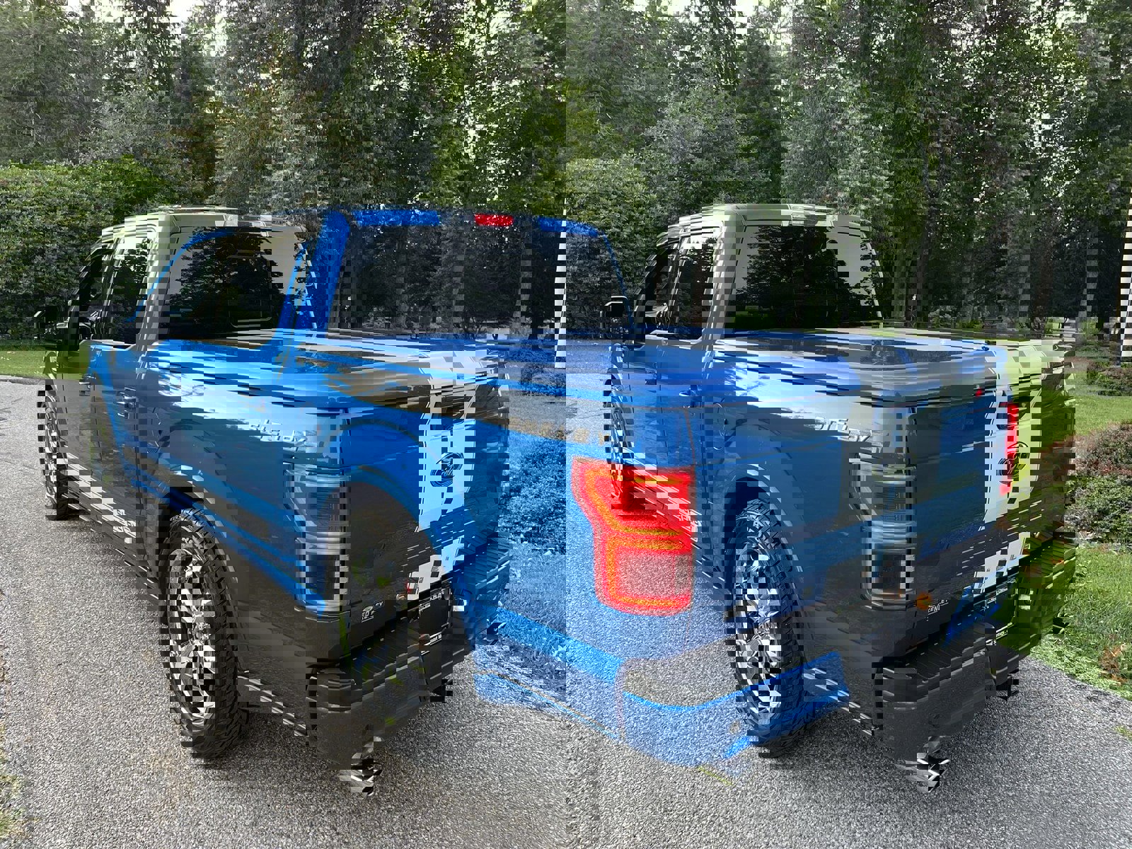 Used 2020 Ford F150 Lariat w/ Equipment Group 502A Luxury image 8