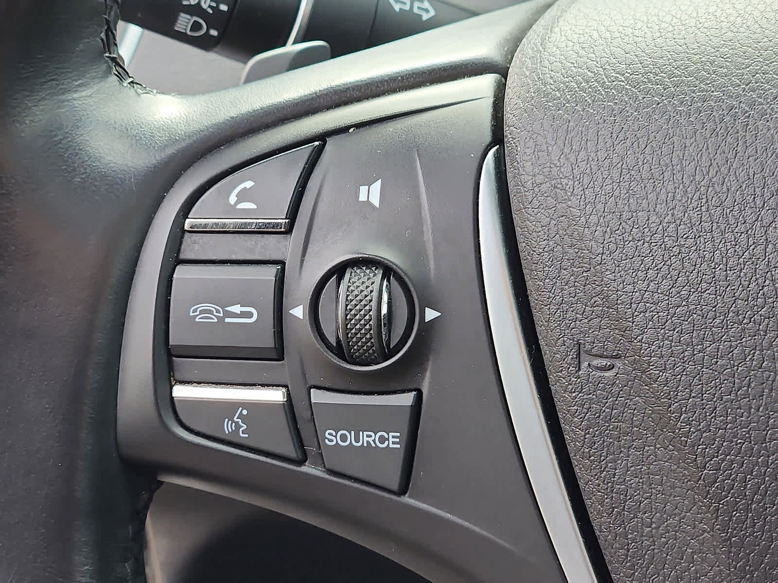 Used 2019 Acura TLX image 22