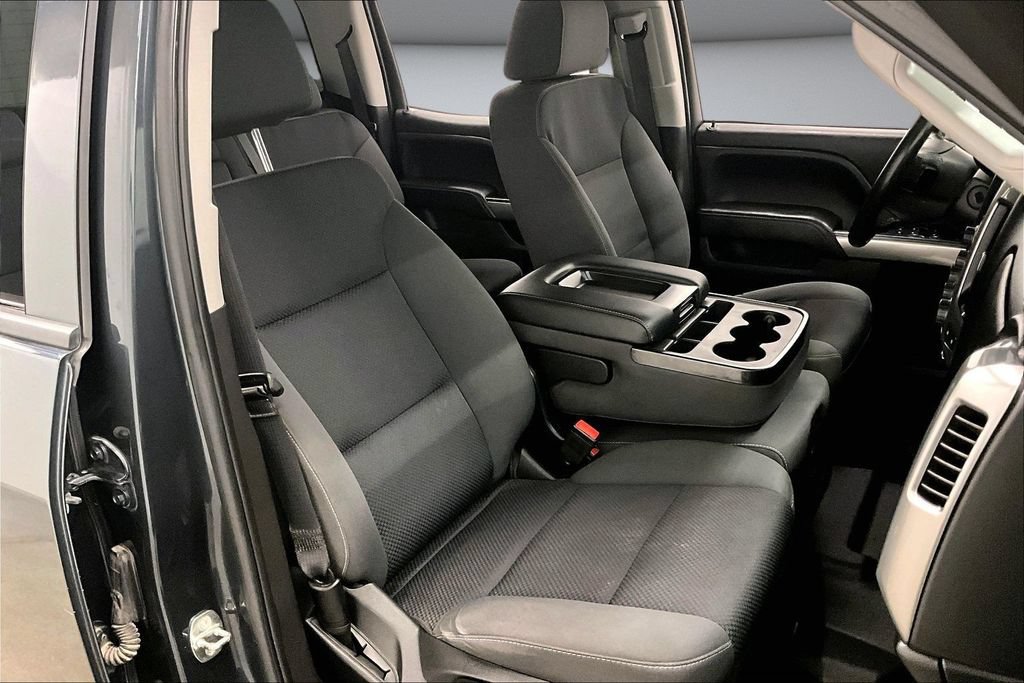 Used 2018 Chevrolet Silverado 1500 LT w/ All Star Edition AWD/4WD image 29