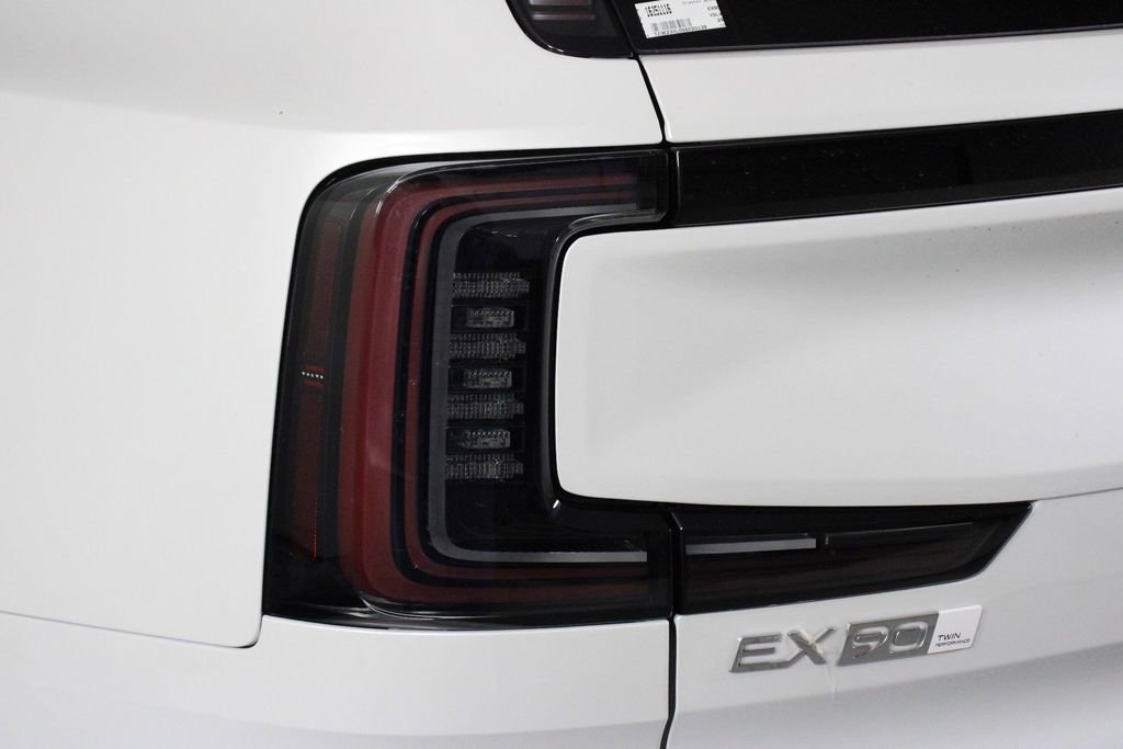 New 2025 Volvo EX90 Ultra image 14