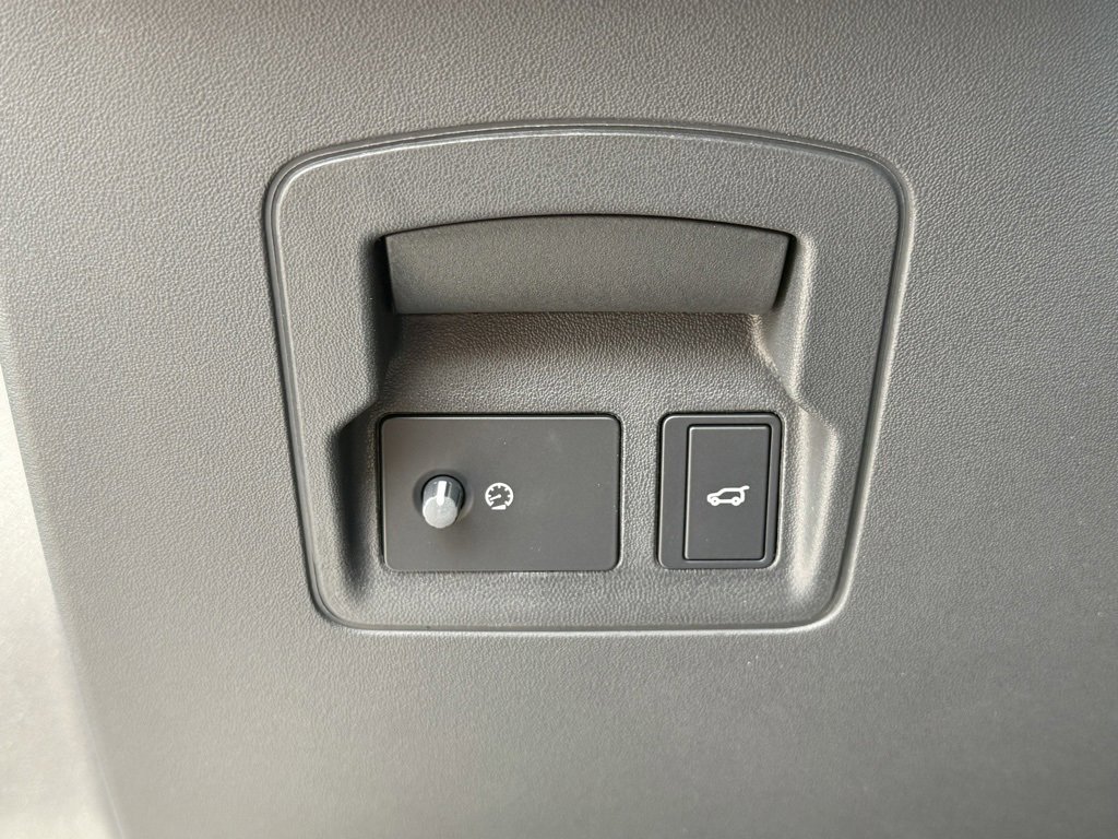 New 2026 Land Rover Range Rover Velar Dynamic SE image 30