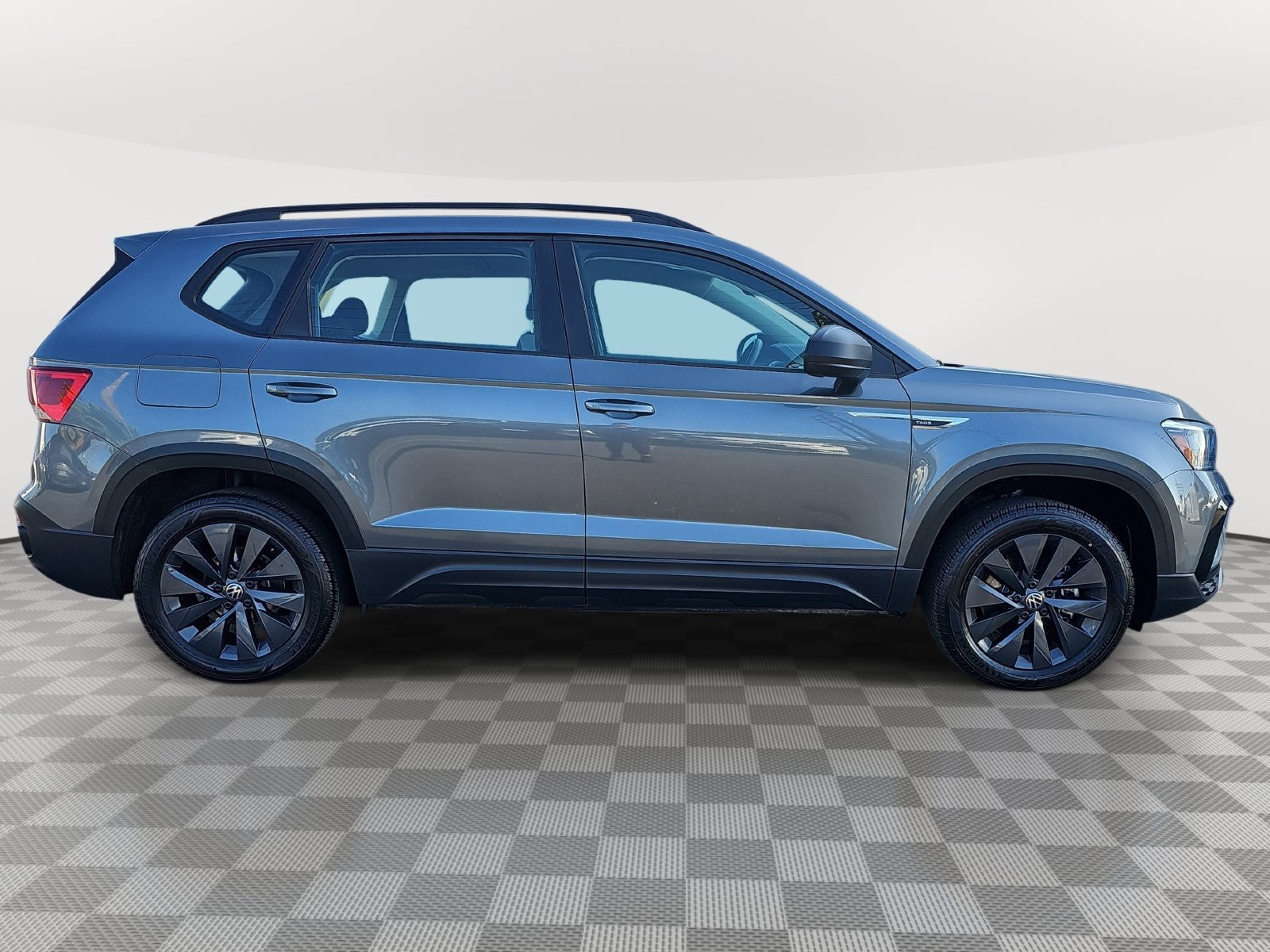 Used 2023 Volkswagen Taos S FWD image 4
