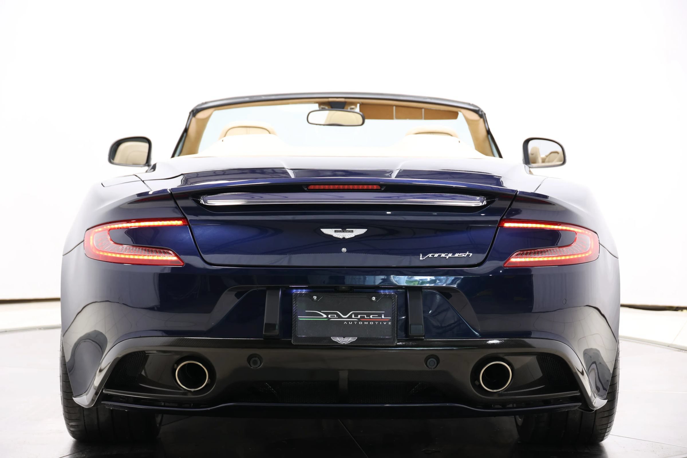 Used 2016 Aston Martin Vanquish Volante RWD image 49