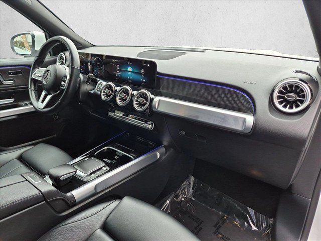 Used 2023 Mercedes-Benz GLB 250 4MATIC image 21