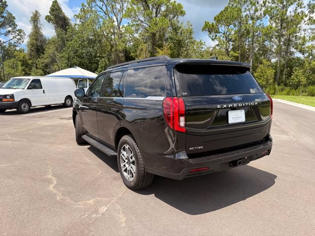 Used 2025 Ford Expedition Active AWD/4WD image 18
