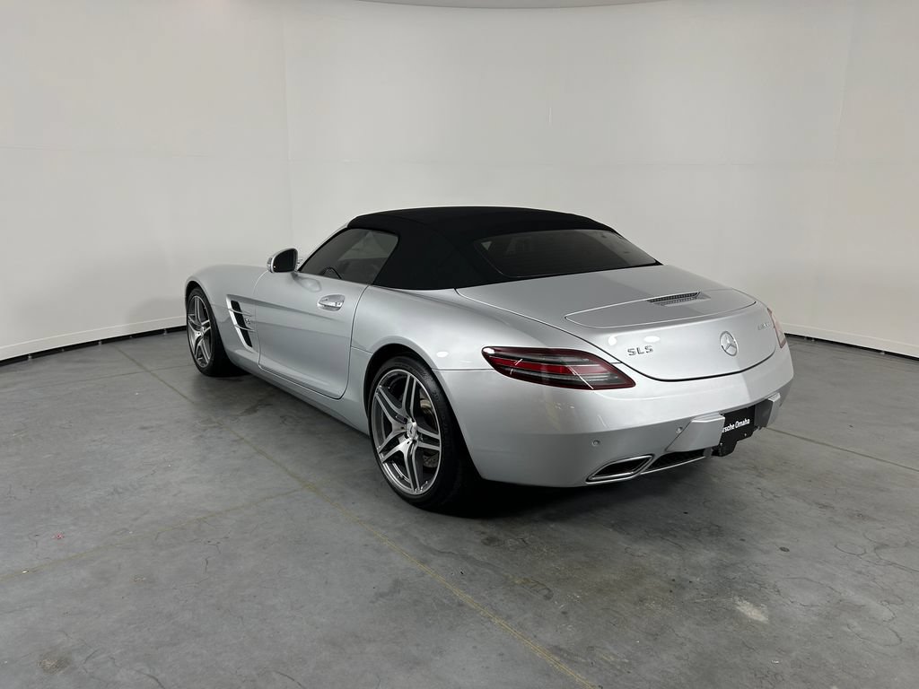 Used 2012 Mercedes-Benz SLS AMG Roadster image 3