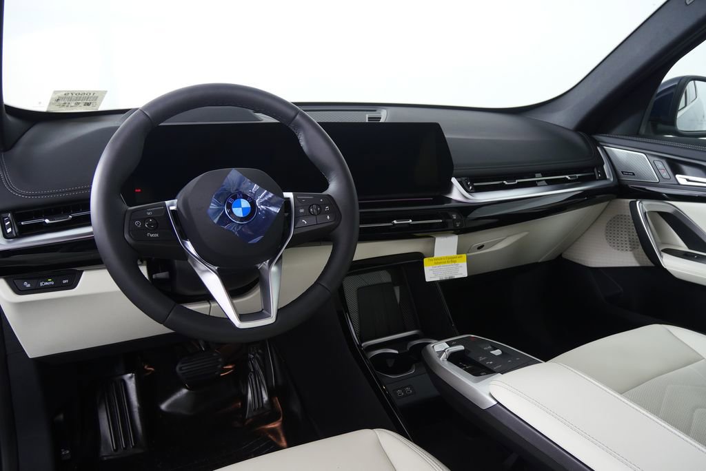 Used 2026 BMW X1 xDrive28i w/ Technology Package image 18