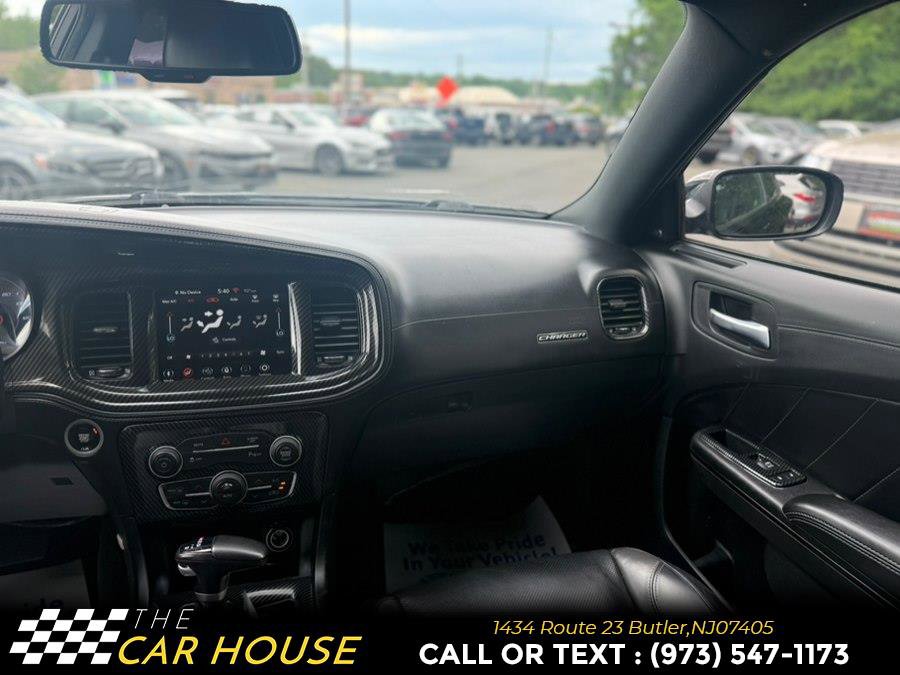 Used 2021 Dodge Charger SXT w/ Plus Group RWD image 17