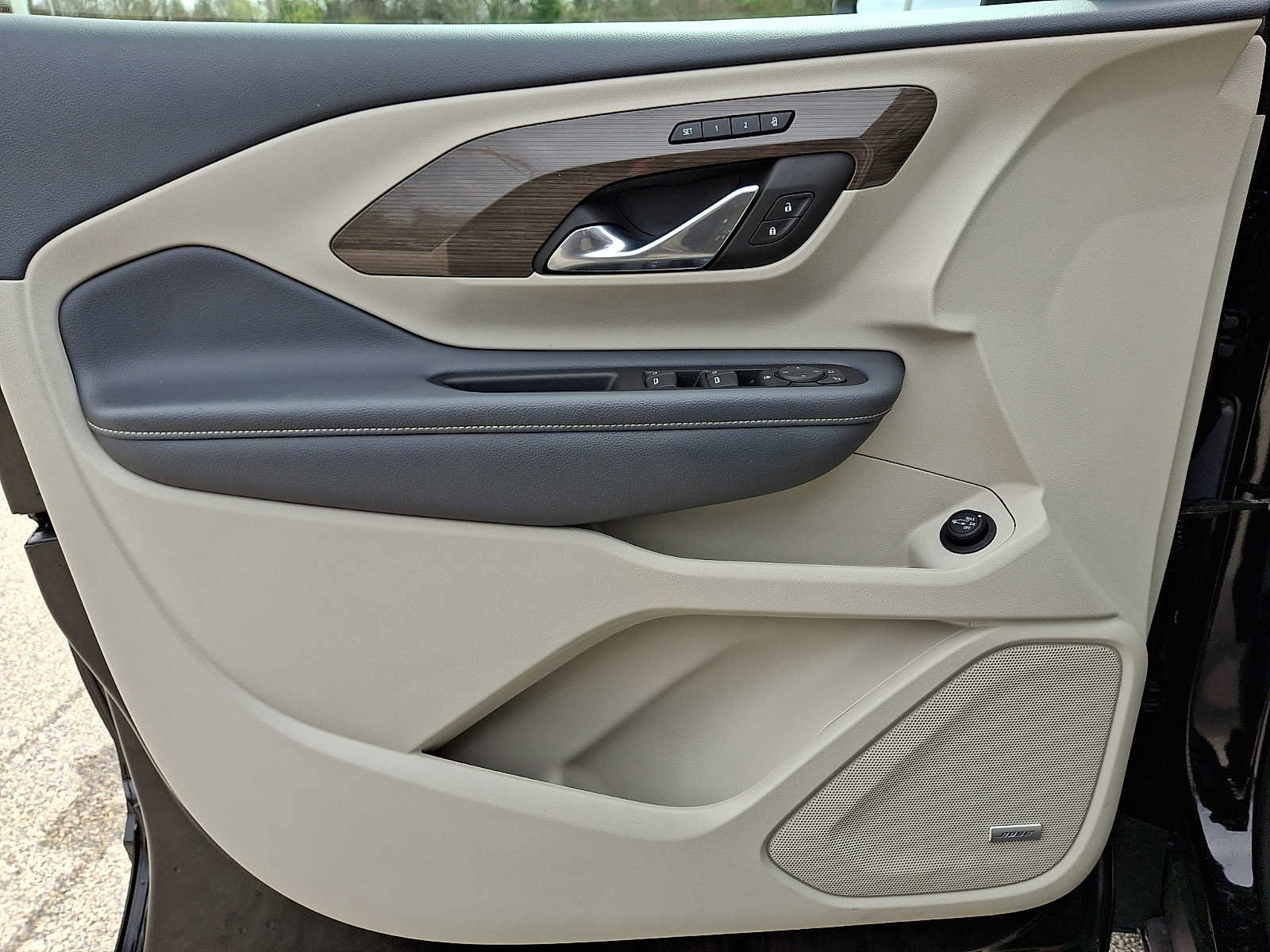 Used 2023 GMC Terrain Denali w/ Denali Premium Package image 15