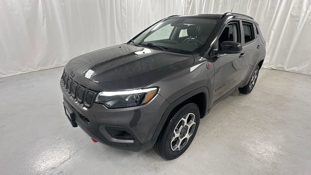 Used 2022 Jeep Compass Trailhawk w/ Trailhawk Elite Group image 7