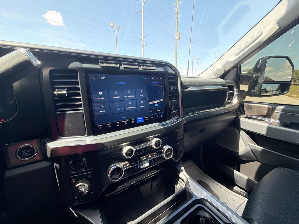 Used 2024 Ford F250 Lariat w/ FX4 Off-Road Package AWD/4WD image 34