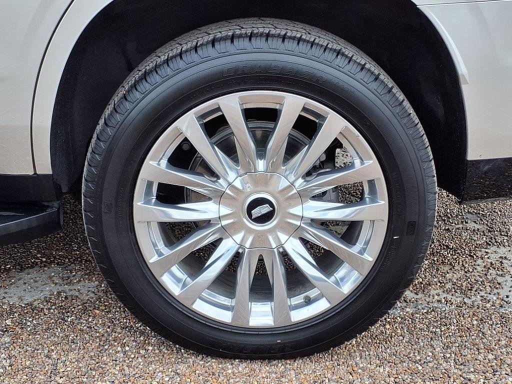 Used 2023 Cadillac Escalade Premium Luxury image 7