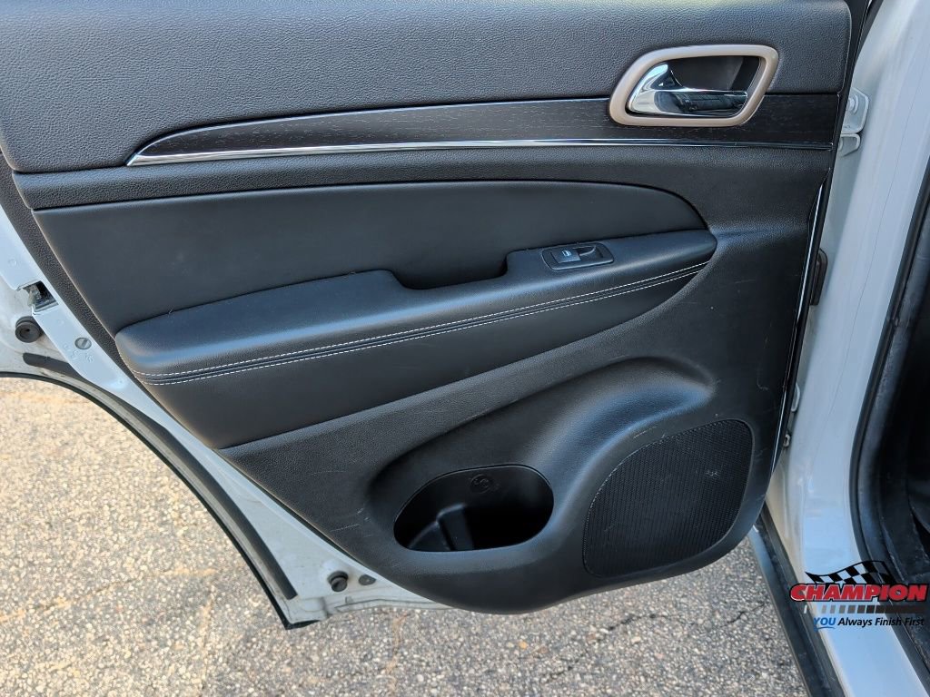 Used 2014 Jeep Grand Cherokee Limited image 14