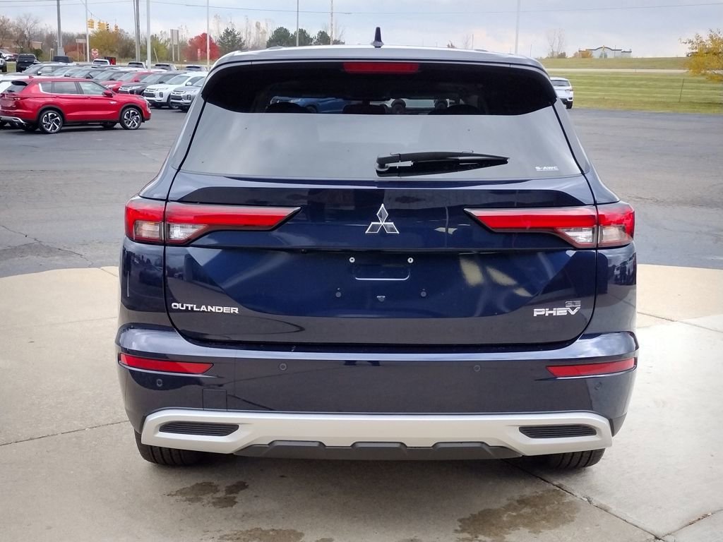 New 2025 Mitsubishi Outlander SE image 17