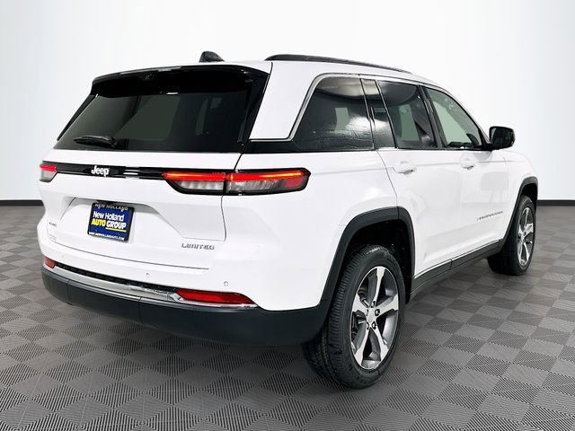 New 2025 Jeep Grand Cherokee Limited w/ Luxury Tech Group II image 4