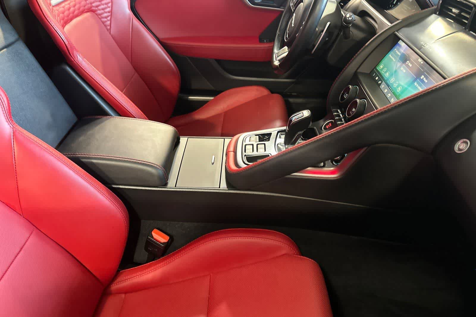 Used 2023 Jaguar F-TYPE R-Dynamic AWD/4WD image 16