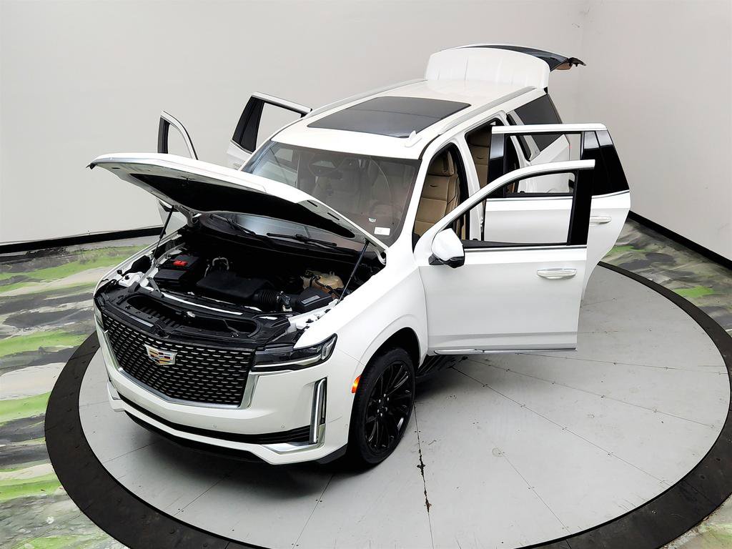 Used 2021 Cadillac Escalade Premium Luxury w/ LPO, Illumination Package AWD/4WD image 46