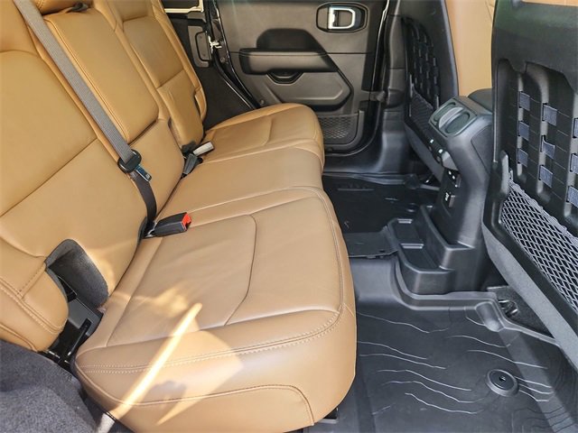 Used 2023 Jeep Wrangler Unlimited Rubicon w/ LED Lighting Group image 26