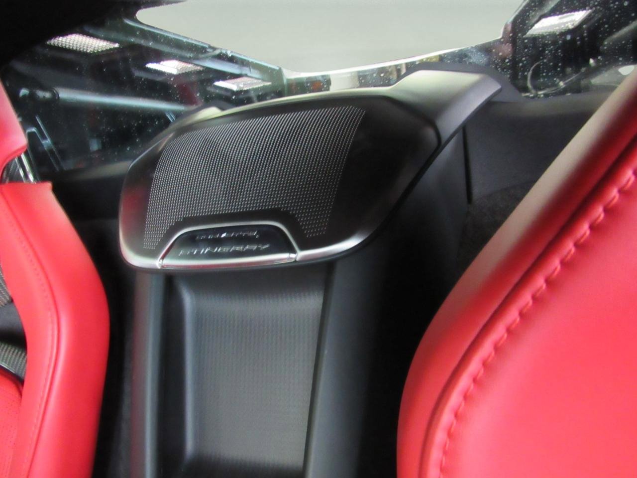 Used 2022 Chevrolet Corvette Stingray Preferred Cpe w/ Z51 Performance Package image 13