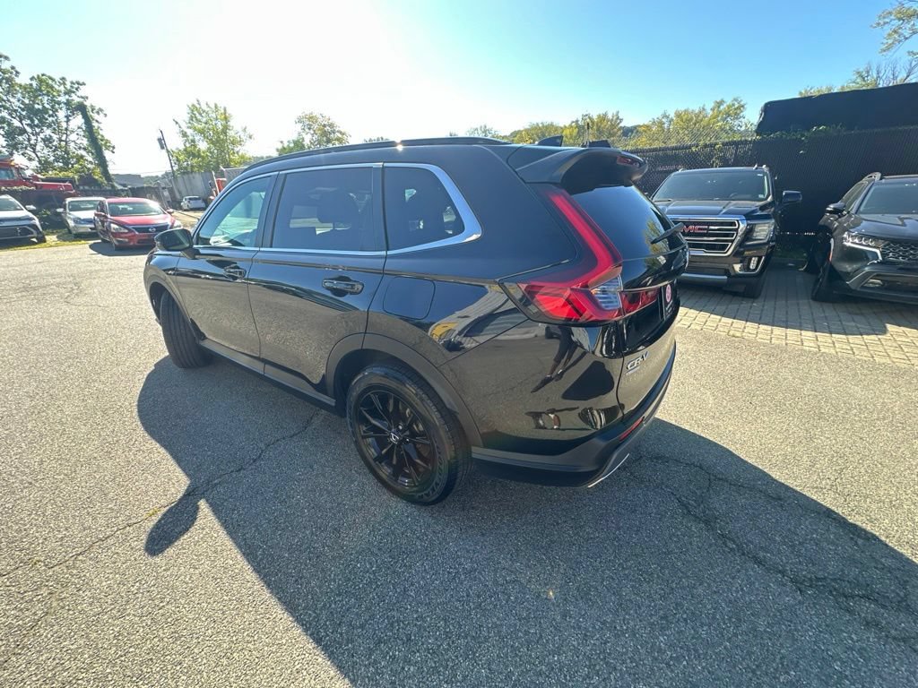 Used 2025 Honda CR-V Sport image 4