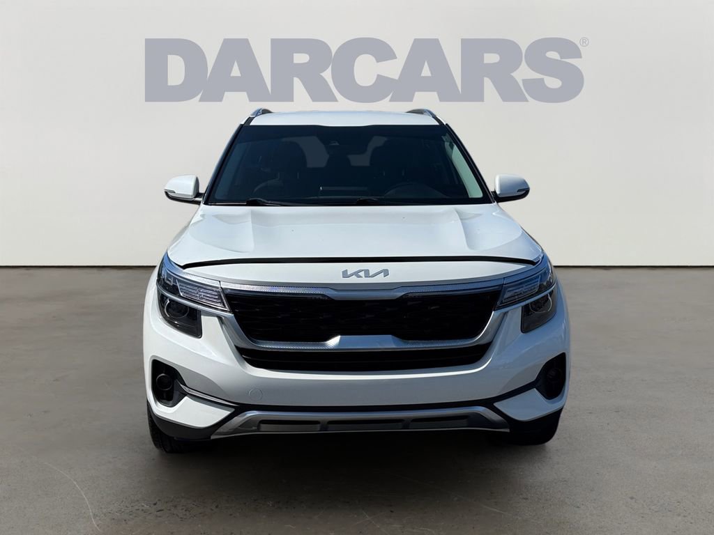Used 2023 Kia Seltos S w/ Navigation Package FWD image 2