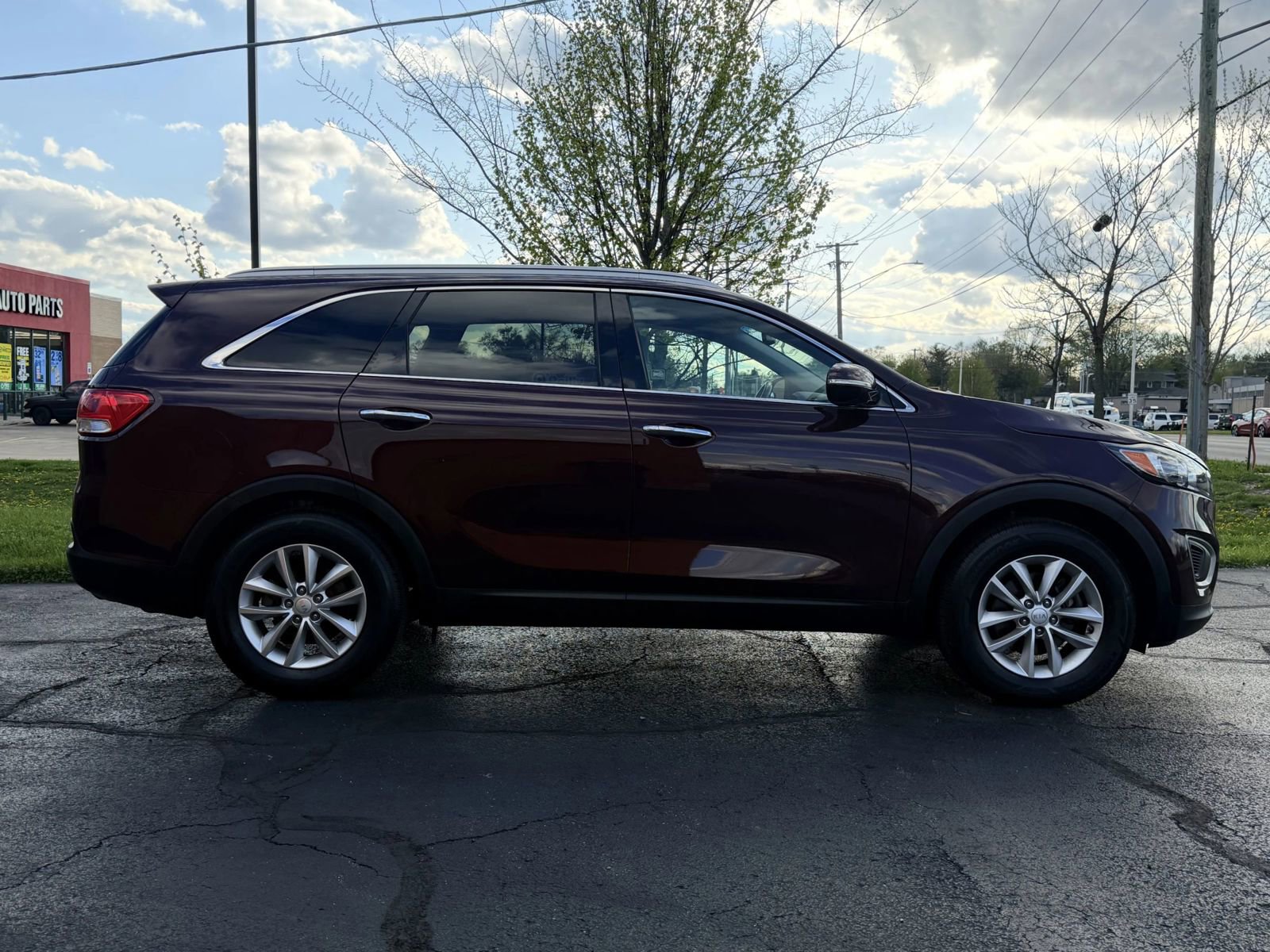 Used 2018 Kia Sorento FWD image 9