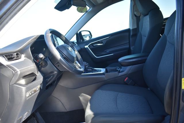 Used 2020 Toyota RAV4 XLE w/ XLE Grade Weather Package image 20