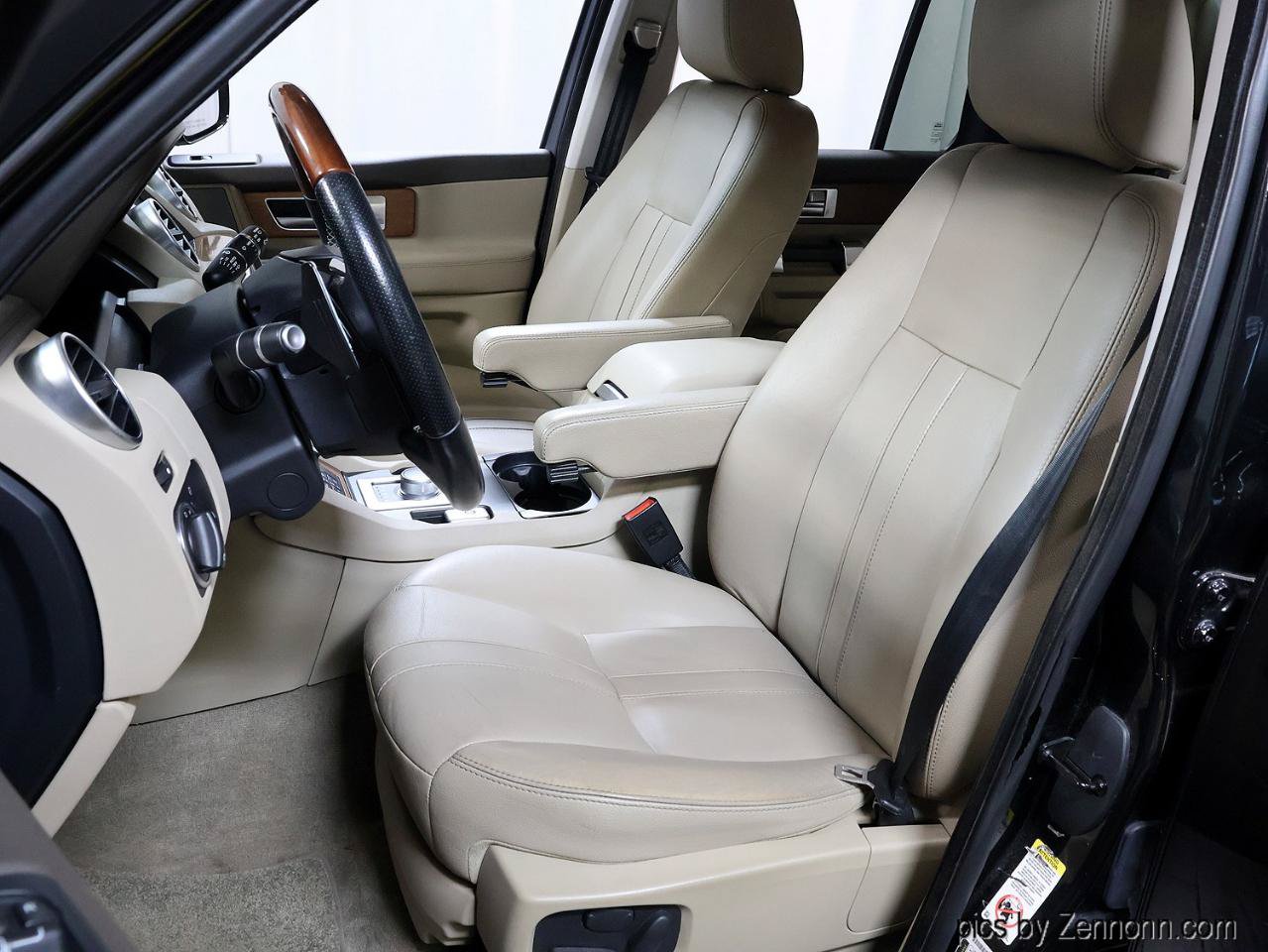 Used 2016 Land Rover LR4 HSE AWD/4WD image 11