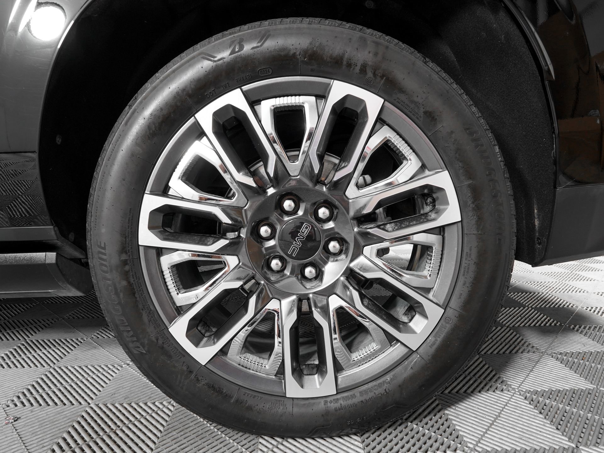 Used 2024 GMC Yukon XL Denali Ultimate image 35