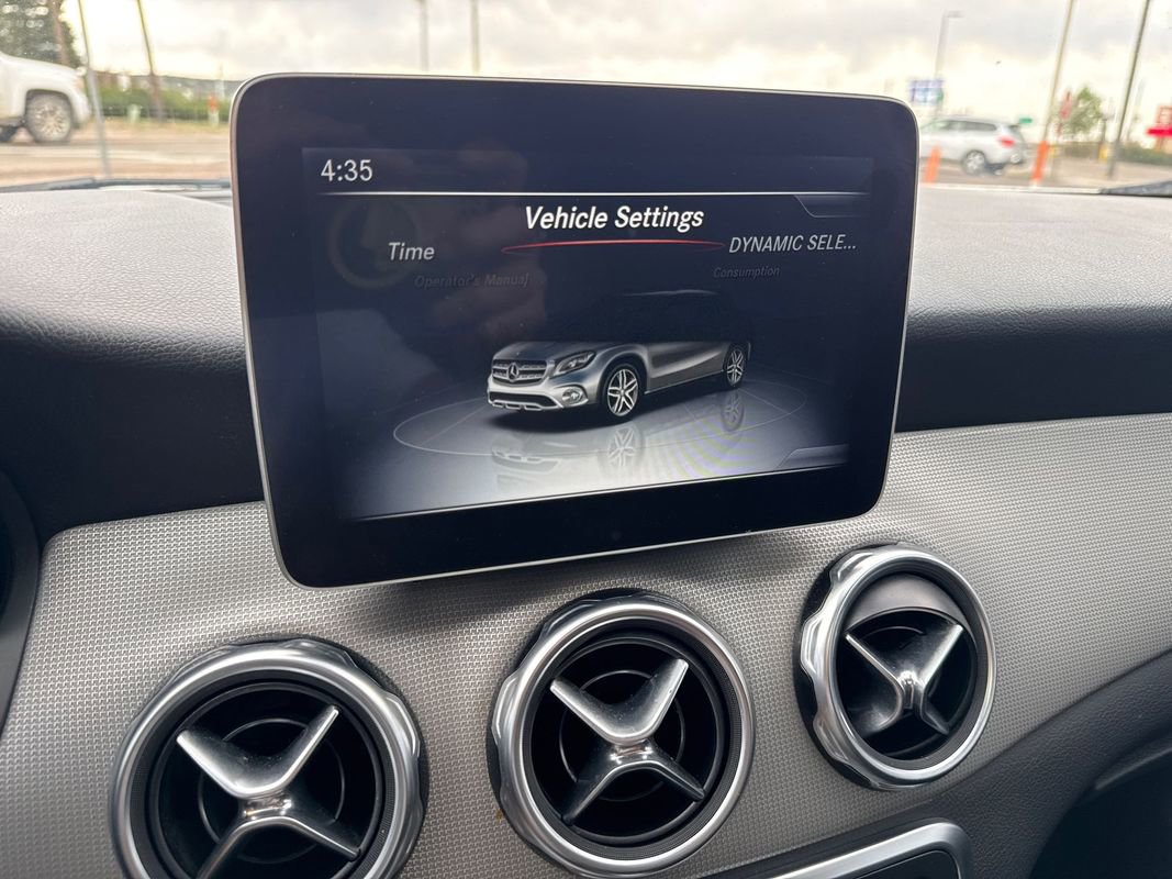 Used 2018 Mercedes-Benz GLA 250 4MATIC image 26