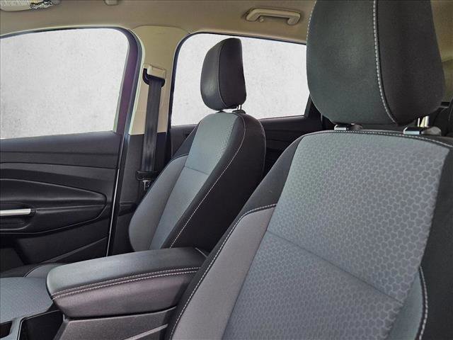 Used 2019 Ford Escape SE FWD image 19