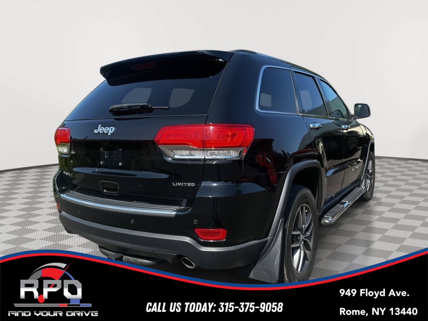 Used 2017 Jeep Grand Cherokee Limited AWD/4WD image 3