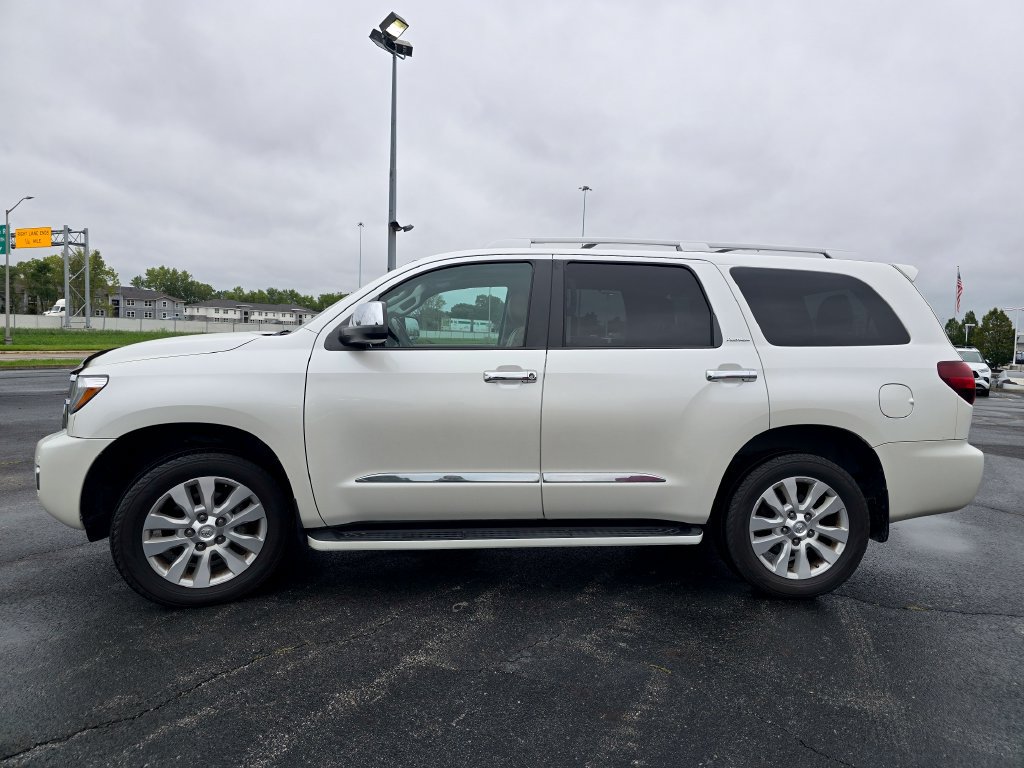 Used 2018 Toyota Sequoia Platinum AWD/4WD image 17