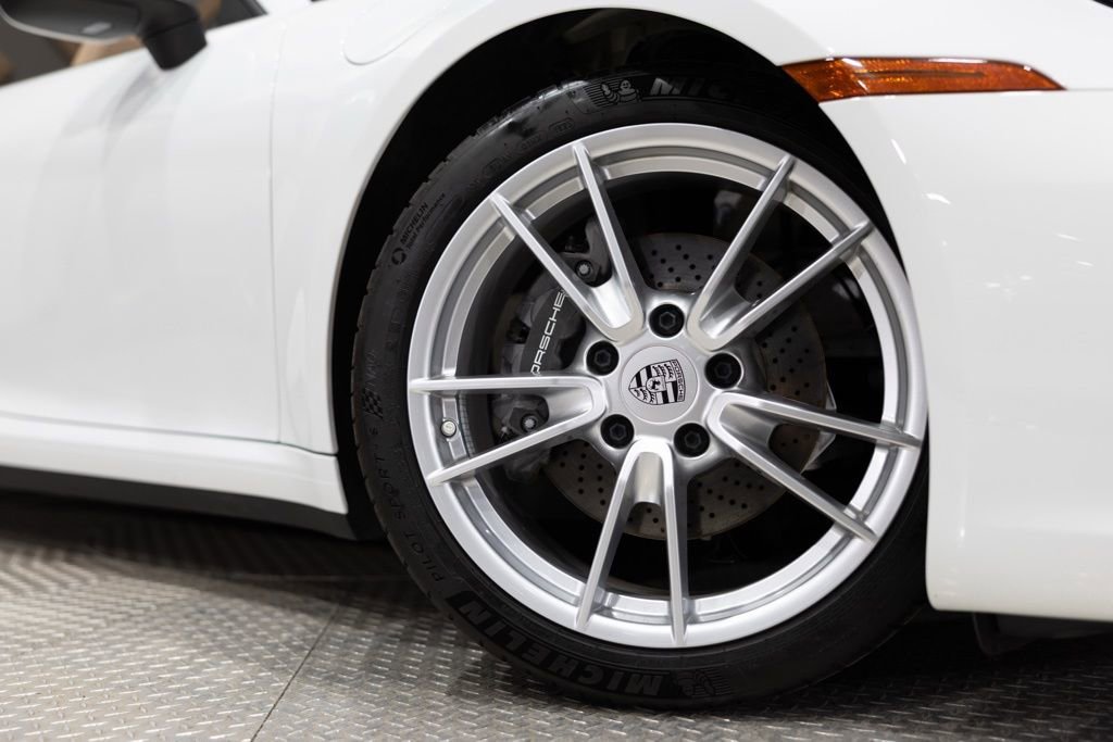 Used 2024 Porsche 911 Carrera image 7