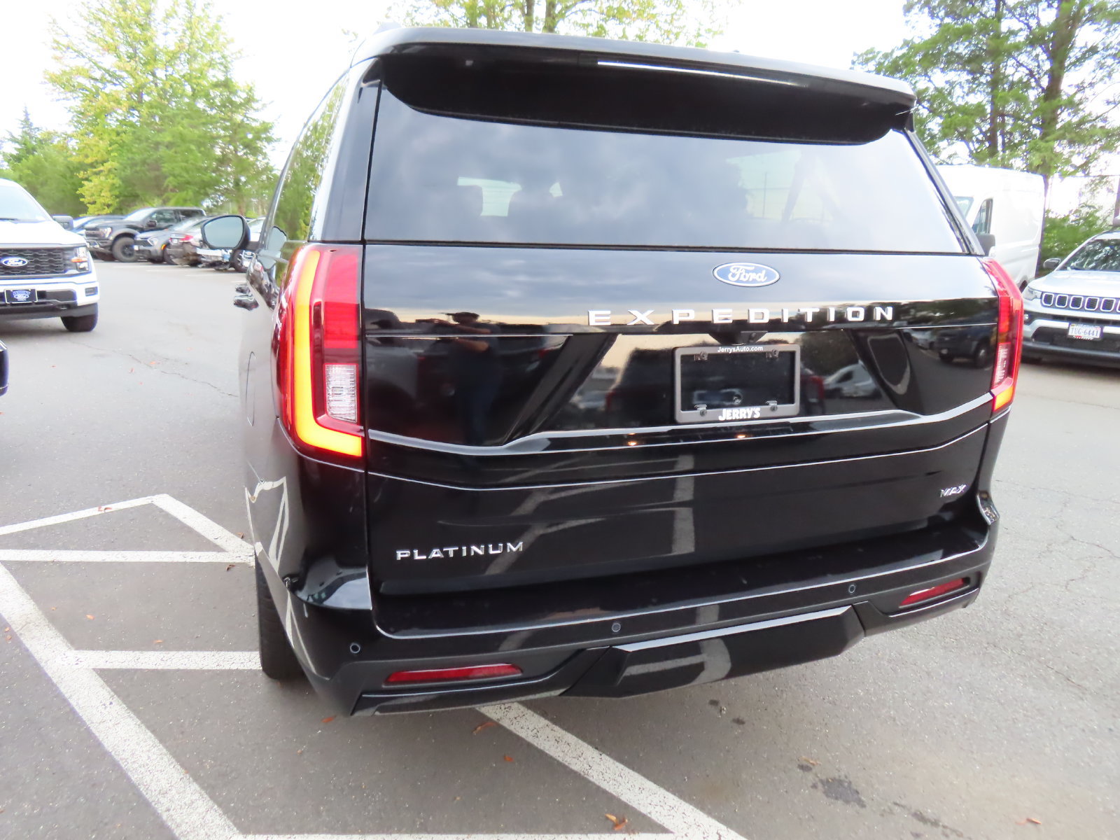 New 2027 Ford Expedition Max Platinum w/ Driver's Package AWD/4WD image 6