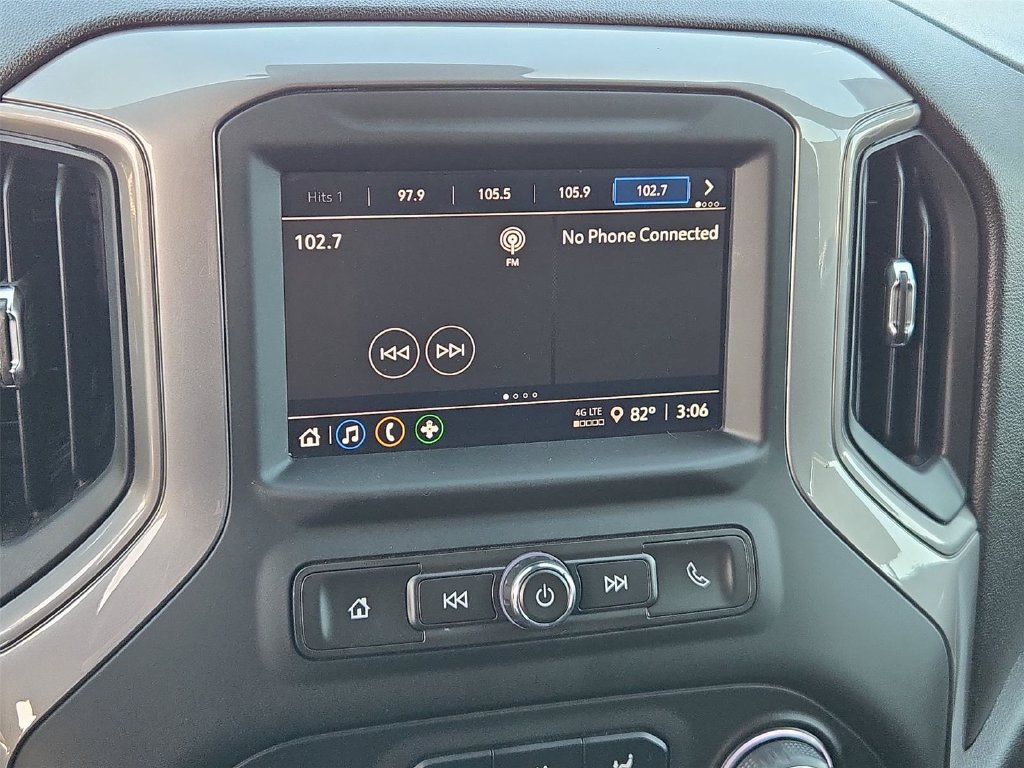 Certified 2022 Chevrolet Silverado 1500 Custom RWD image 26
