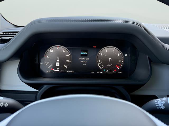 Certified 2025 Land Rover Defender 90 X-Dynamic SE image 25