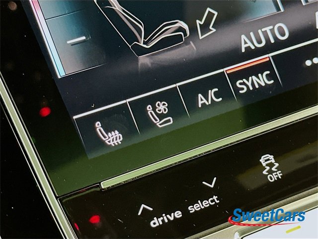 Used 2024 Audi SQ8 Premium Plus w/ 23" Wheel Package image 33