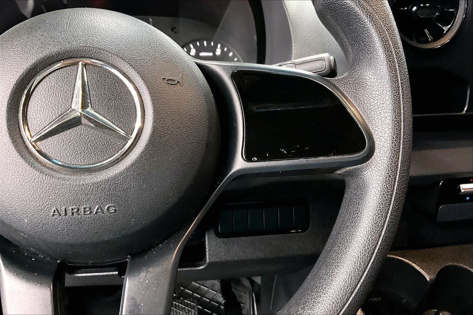 Used 2019 Mercedes-Benz Sprinter 144 image 24