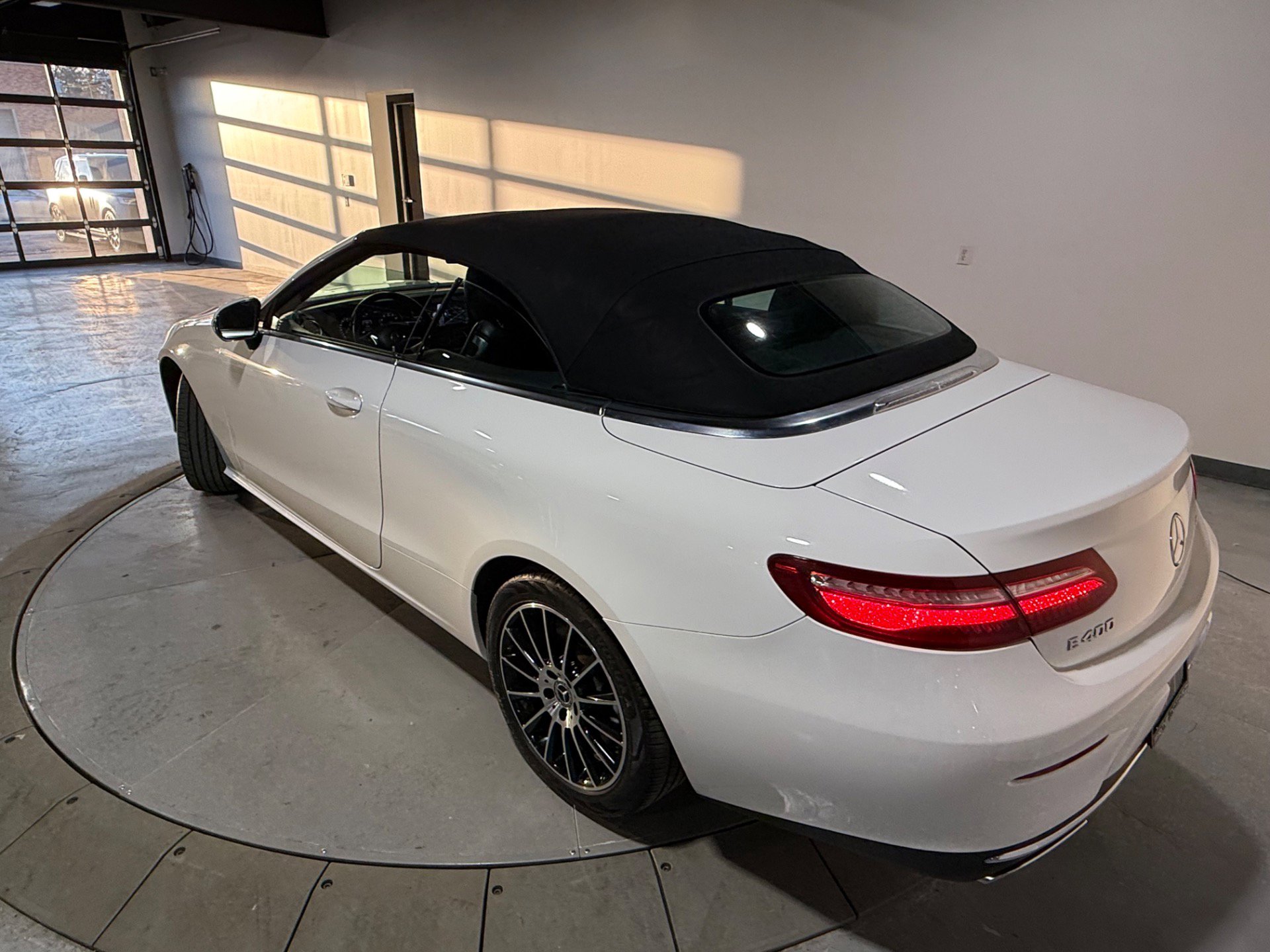 Used 2018 Mercedes-Benz E 400 4MATIC Cabriolet image 52