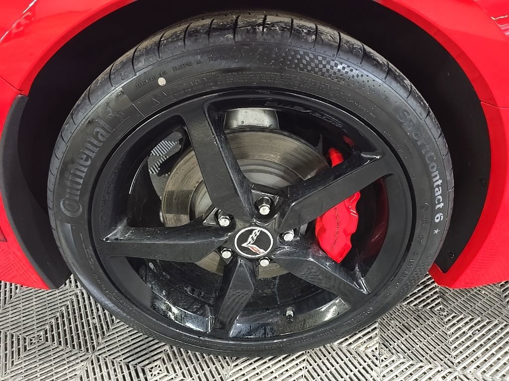 Used 2014 Chevrolet Corvette Stingray Coupe image 17