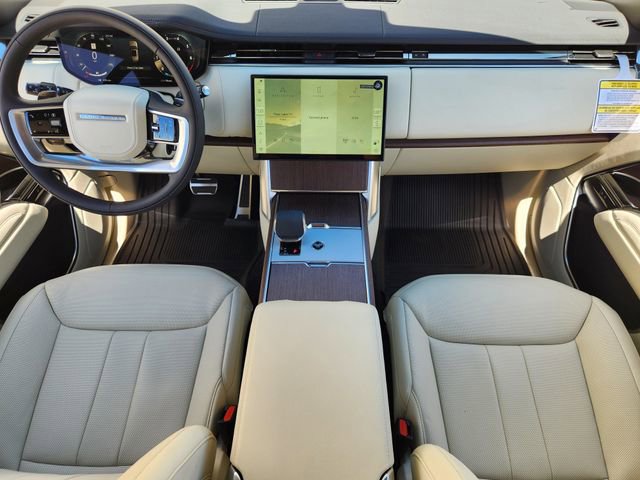 New 2026 Land Rover Range Rover Long Wheelbase SE AWD/4WD image 19