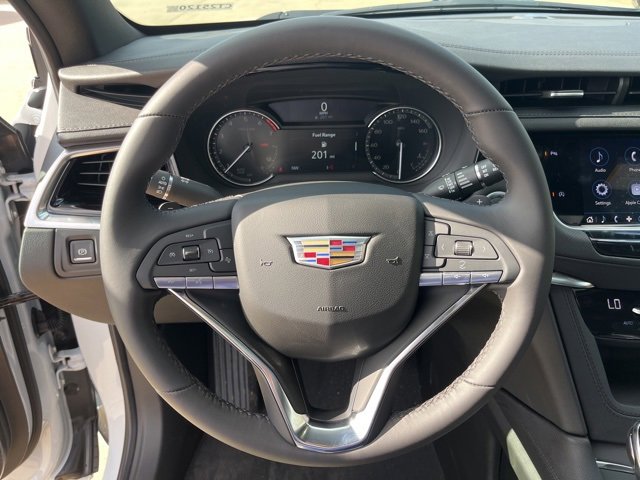New 2025 Cadillac XT6 Luxury image 19