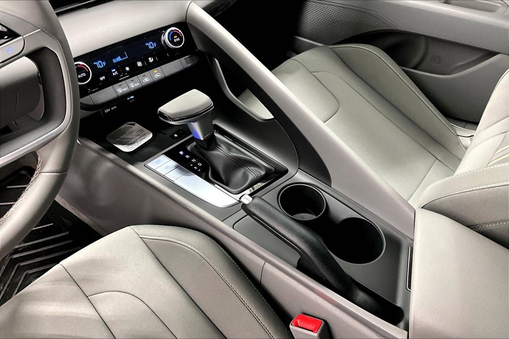 New 2026 Hyundai Elantra Sport FWD image 20