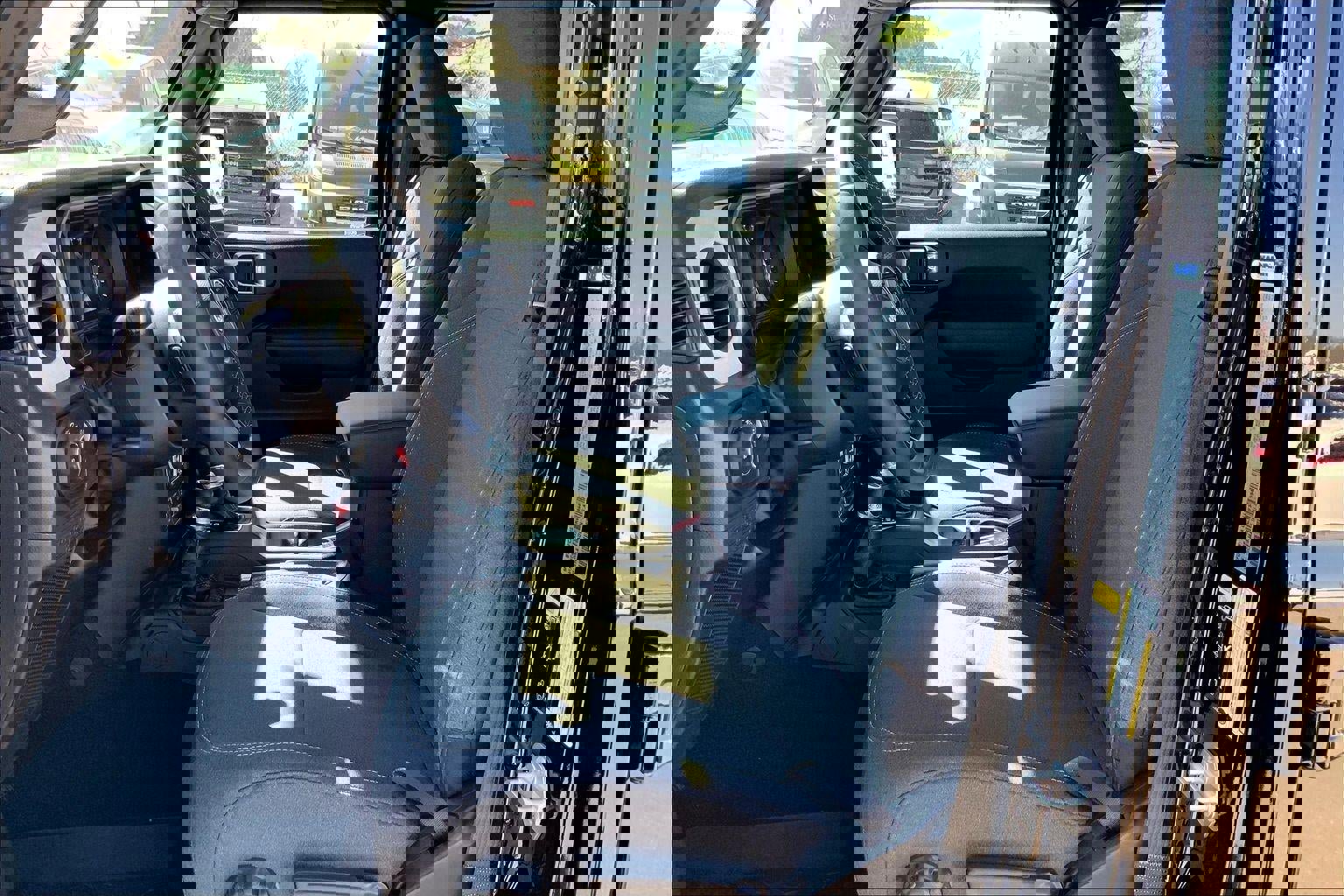 Used 2024 Jeep Wrangler Unlimited Sport image 13