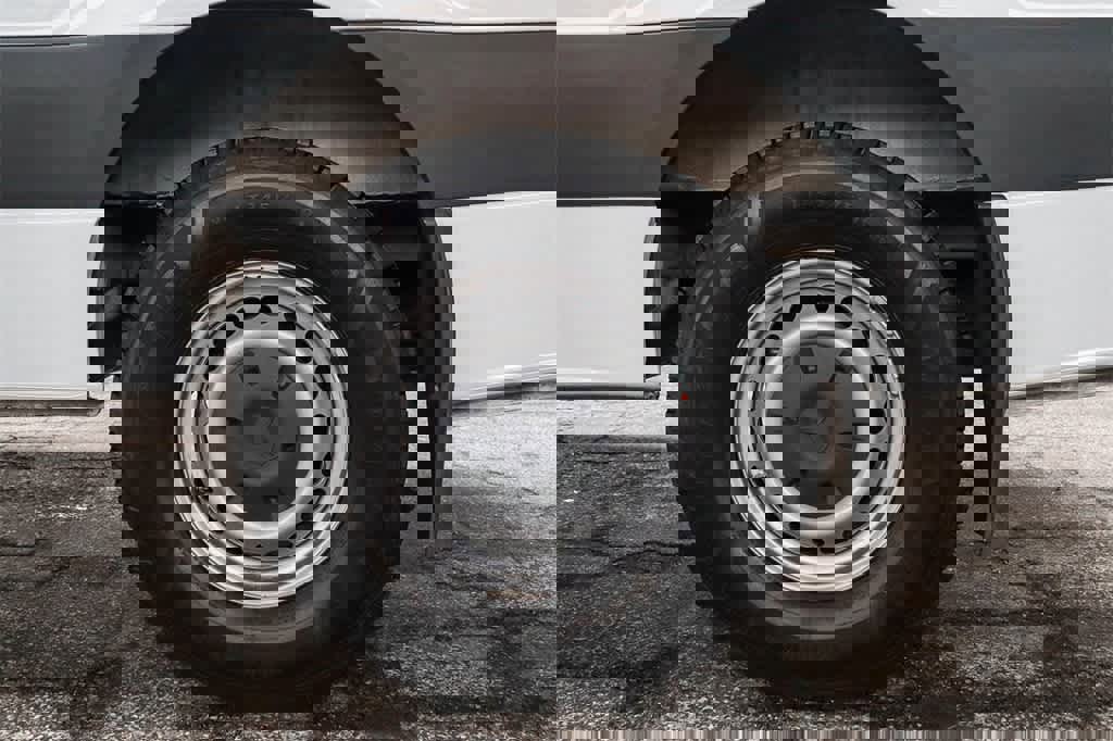 Used 2023 Mercedes-Benz Sprinter 1500 image 10