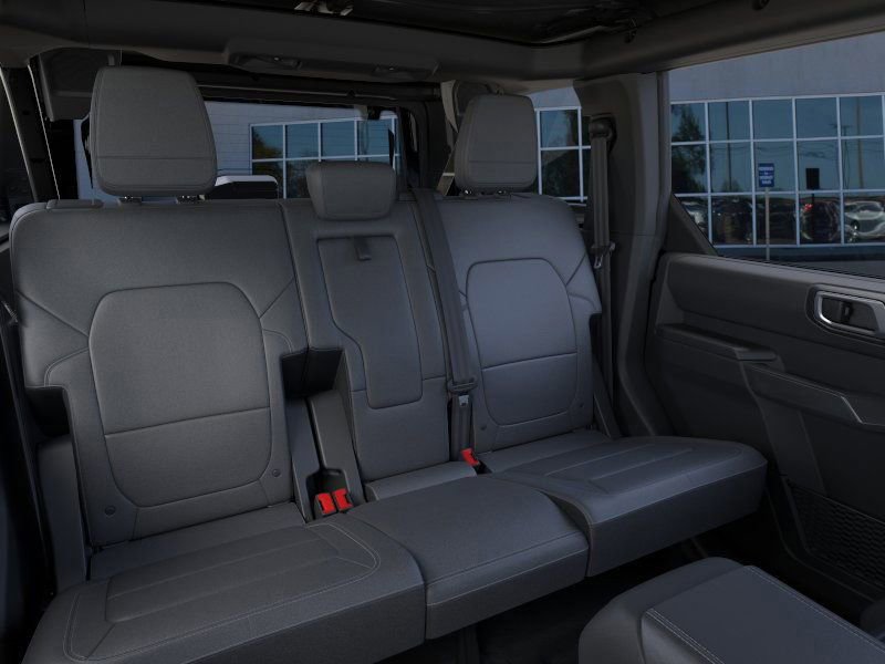 New 2025 Ford Bronco Outer Banks w/ Sasquatch Package image 11