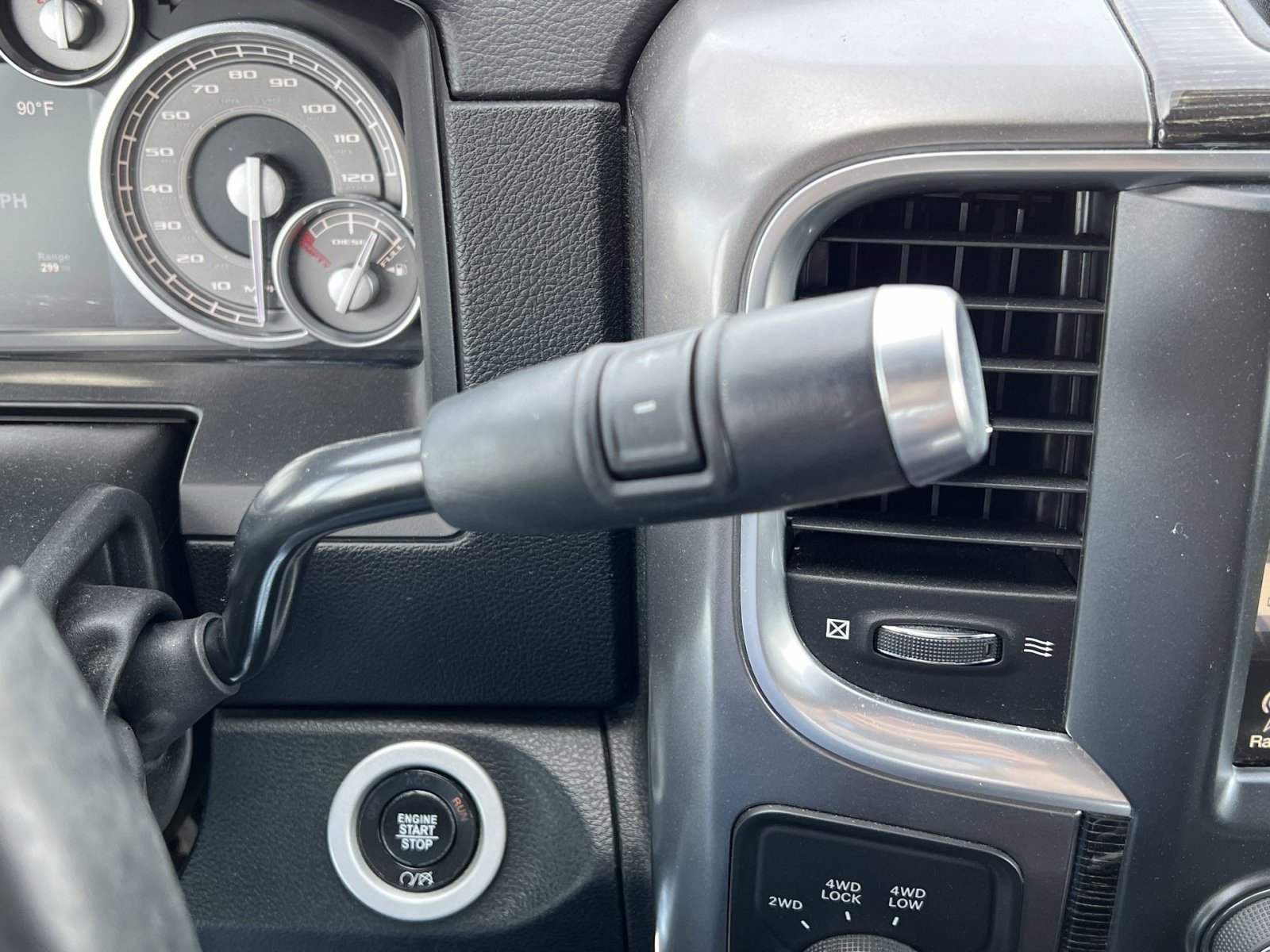 Used 2017 RAM 2500 Limited image 19